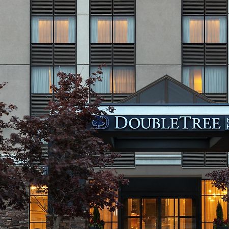 Doubletree By Hilton Kitchener Hotel Buitenkant foto