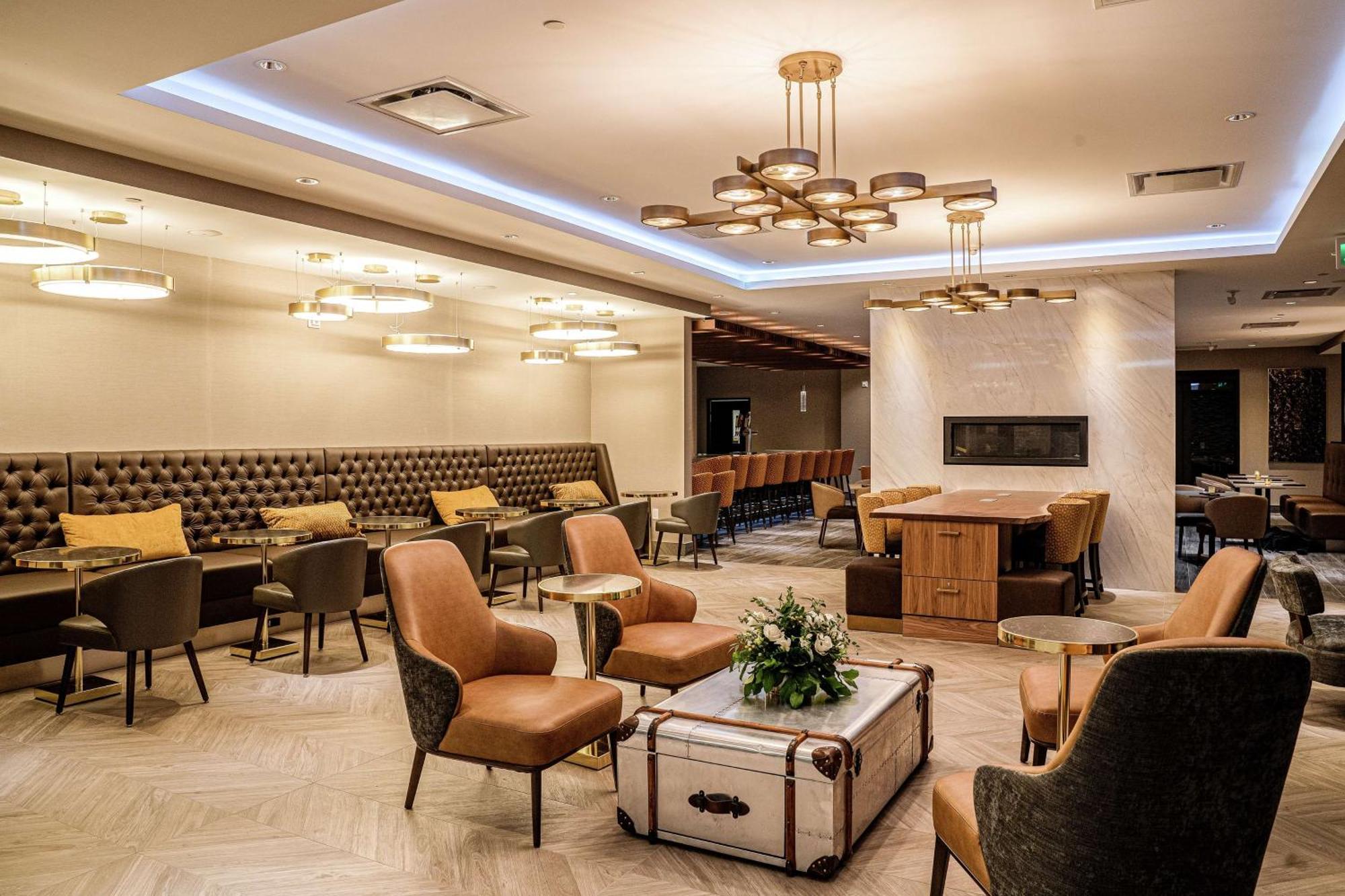Doubletree By Hilton Kitchener Hotel Buitenkant foto