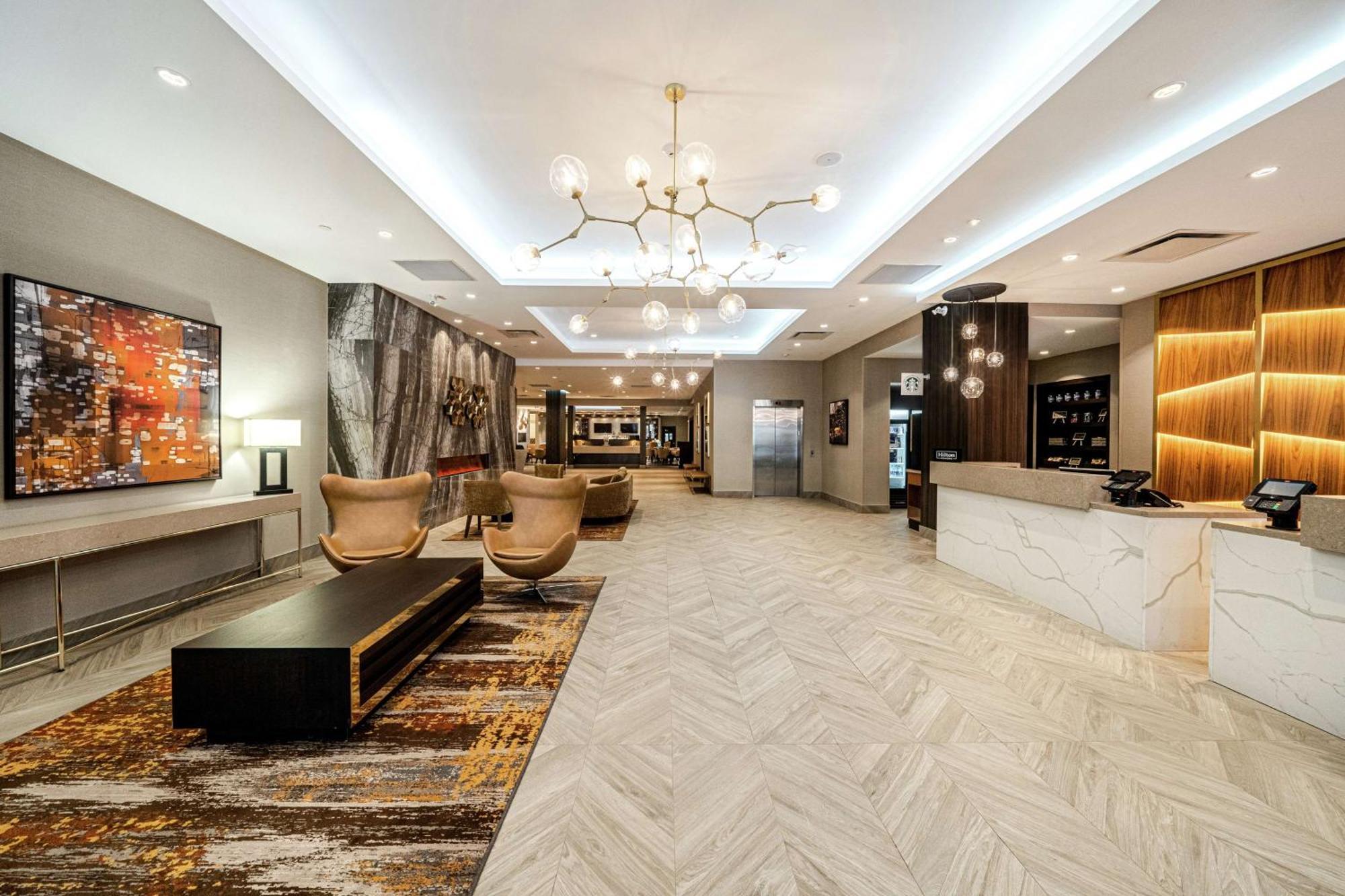 Doubletree By Hilton Kitchener Hotel Buitenkant foto