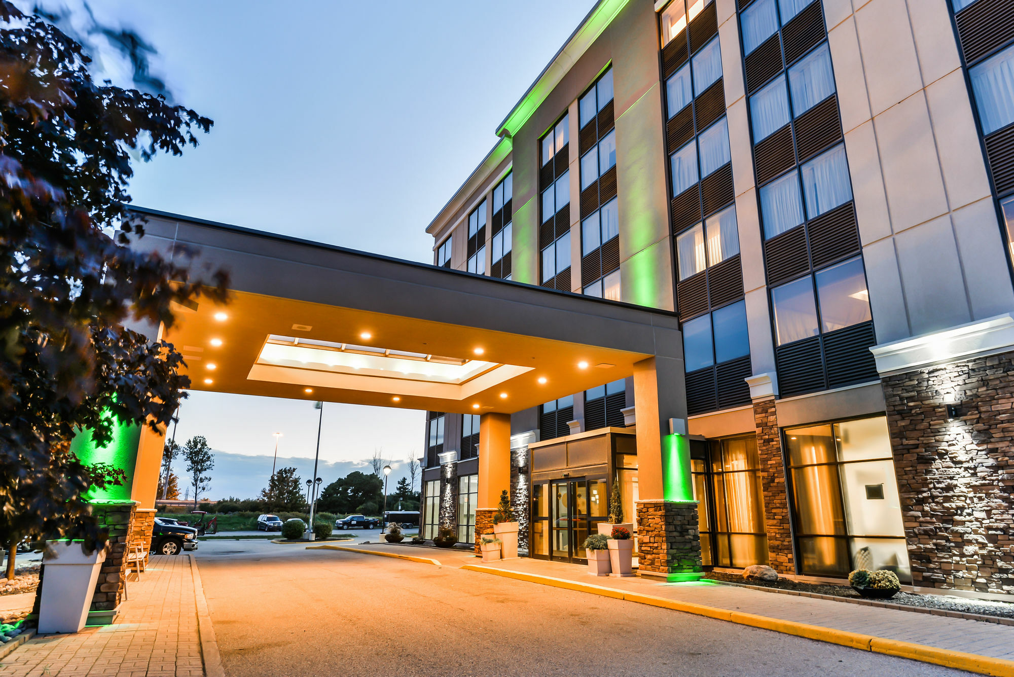 Doubletree By Hilton Kitchener Hotel Buitenkant foto