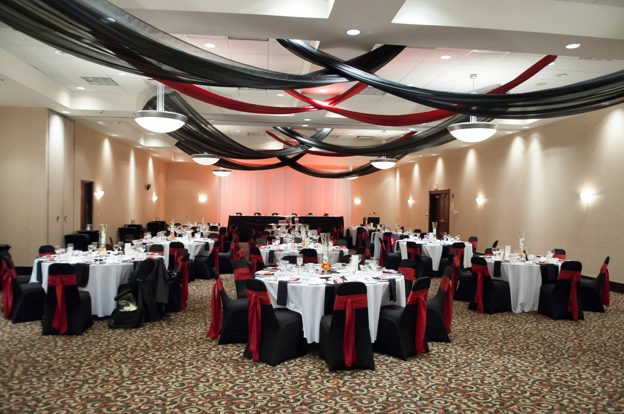 Doubletree By Hilton Kitchener Hotel Buitenkant foto