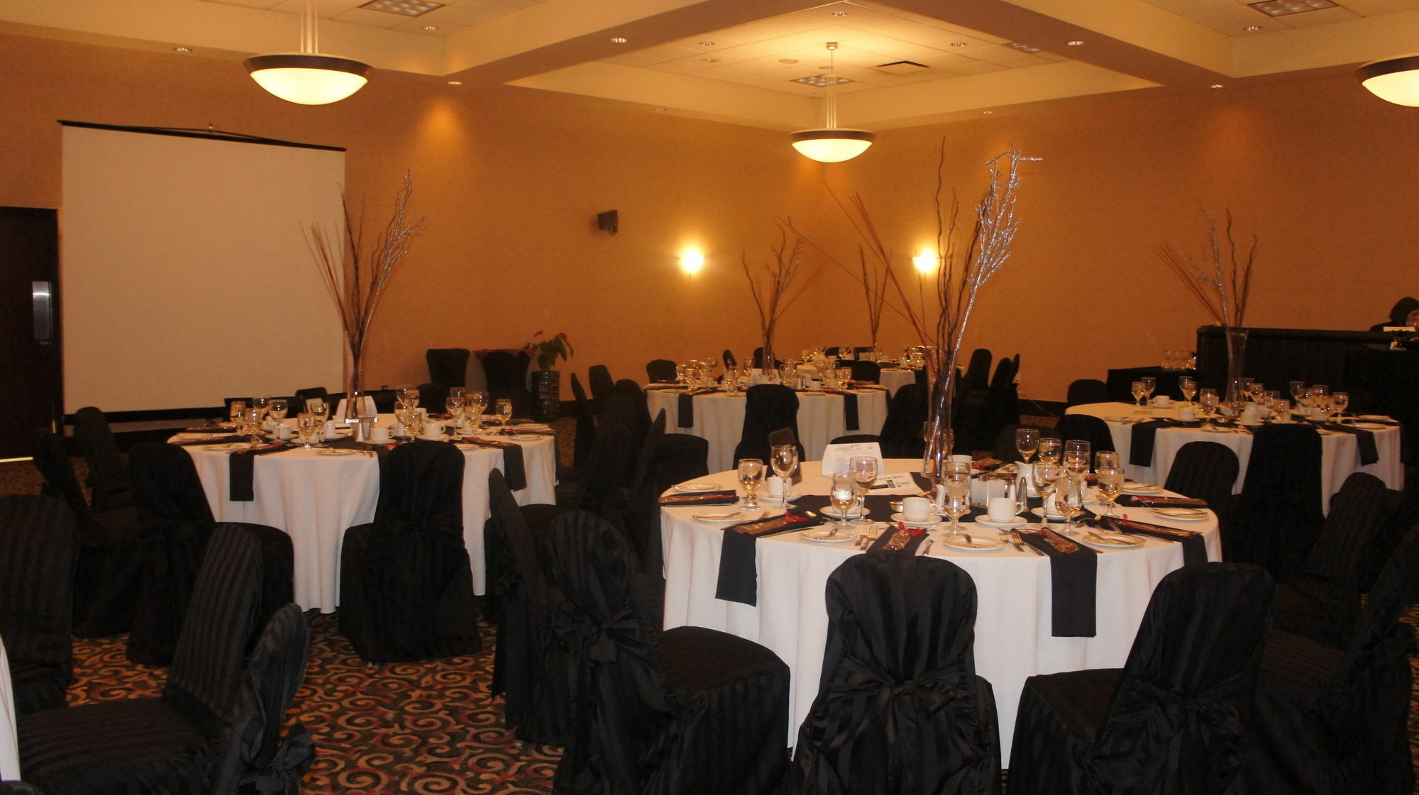 Doubletree By Hilton Kitchener Hotel Buitenkant foto