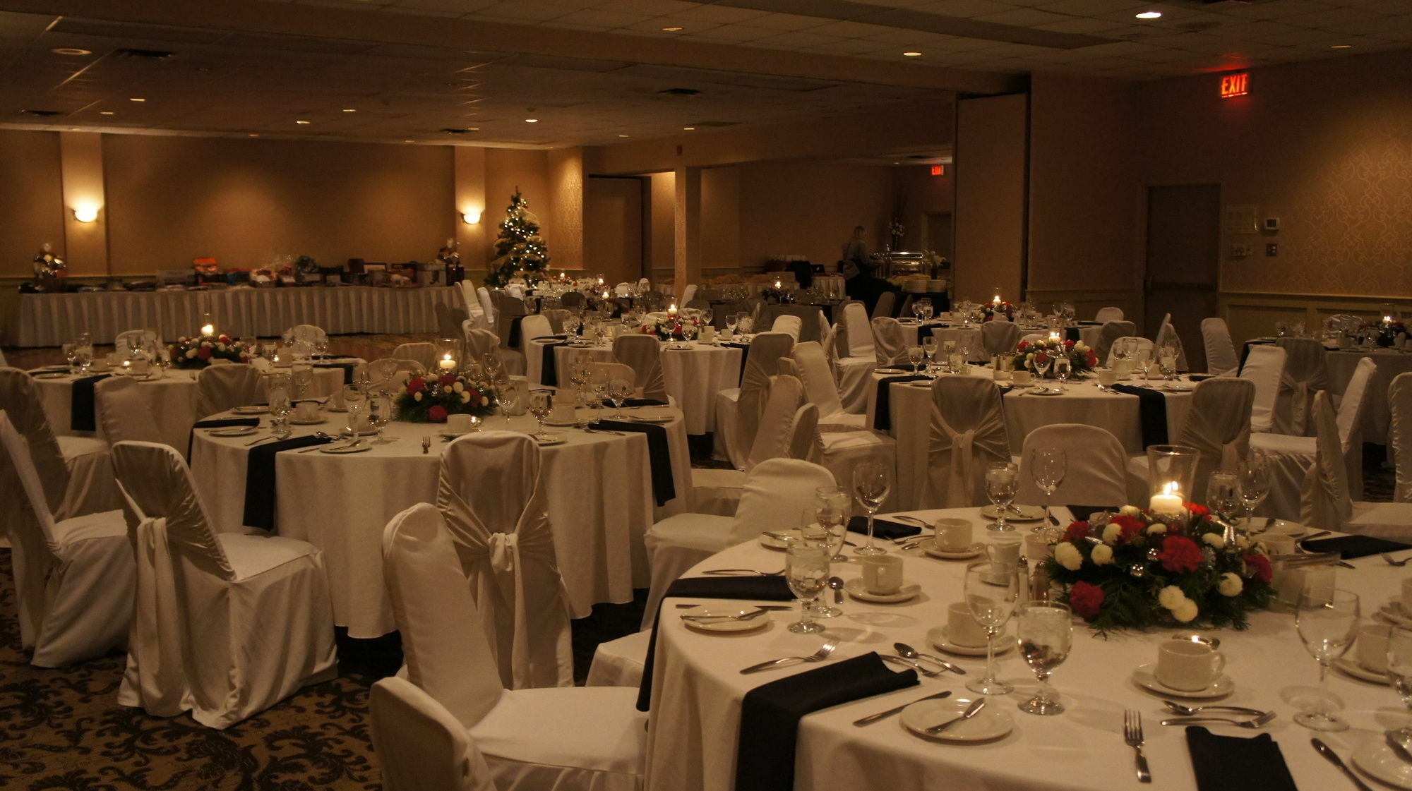 Doubletree By Hilton Kitchener Hotel Buitenkant foto